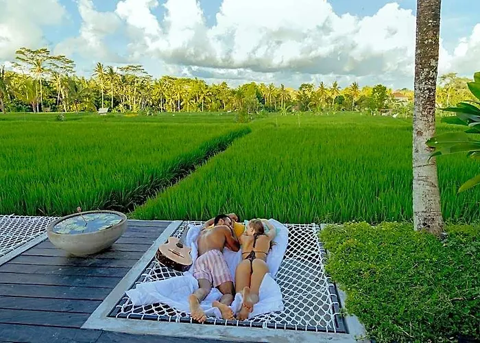 Villa Perfect For Families & Friends, 3 Bdr W/pool *
